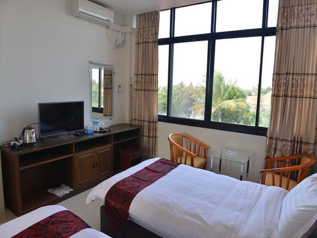 Hotel Myitkyinā Rum bild